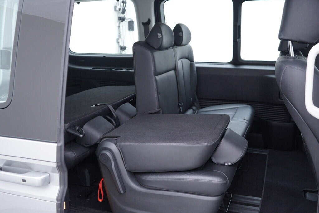 OV190V08558_36.webp_STARIA Style Premium 2.2 CR 130 kW automat, DPH