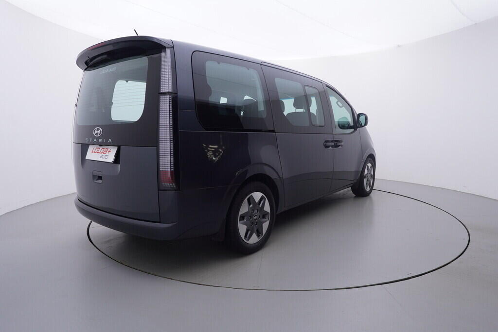 OV190V08559_14.webp_STARIA  2.2 CRDi 130 kW automat, DPH
