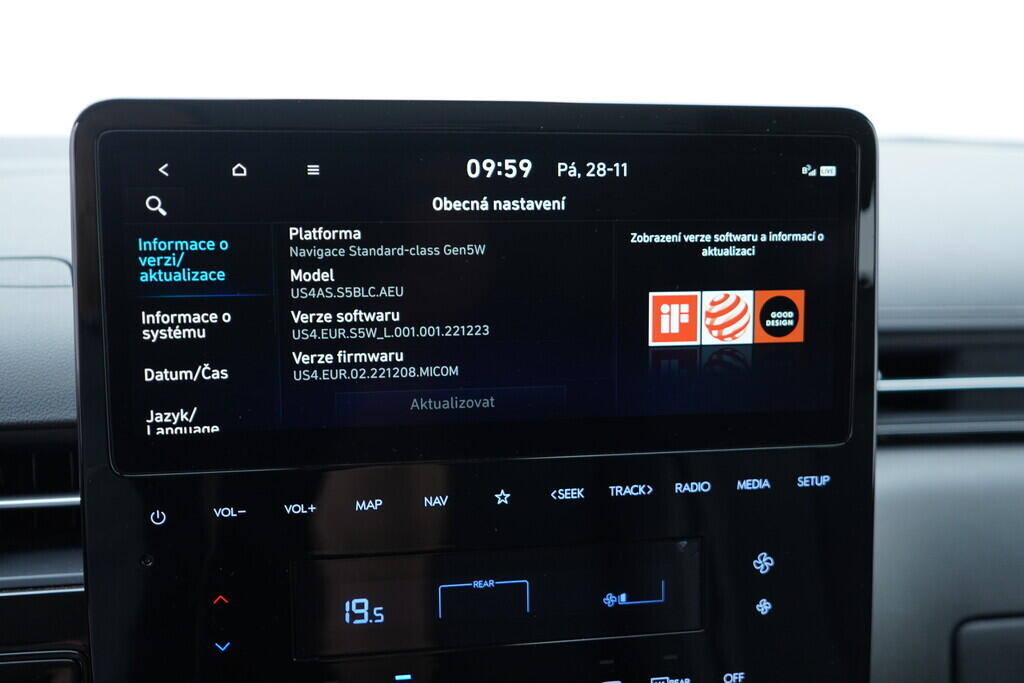 OV190V08559_32.webp_STARIA  2.2 CRDi 130 kW automat, DPH