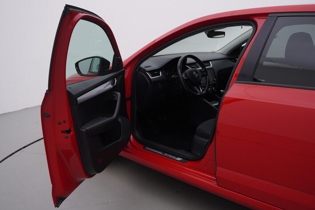 OV190V08566_18.webp_OCTAVIA Style 1.6 TDI 66 kW manuál