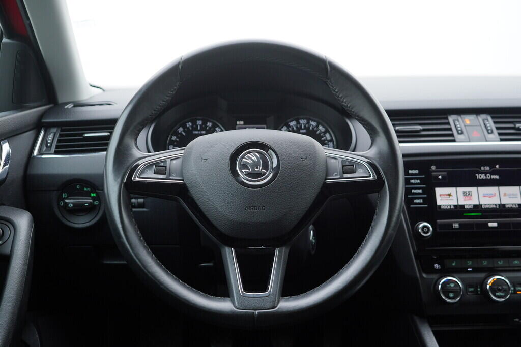OV190V08566_25.webp_OCTAVIA Style 1.6 TDI 66 kW manuál