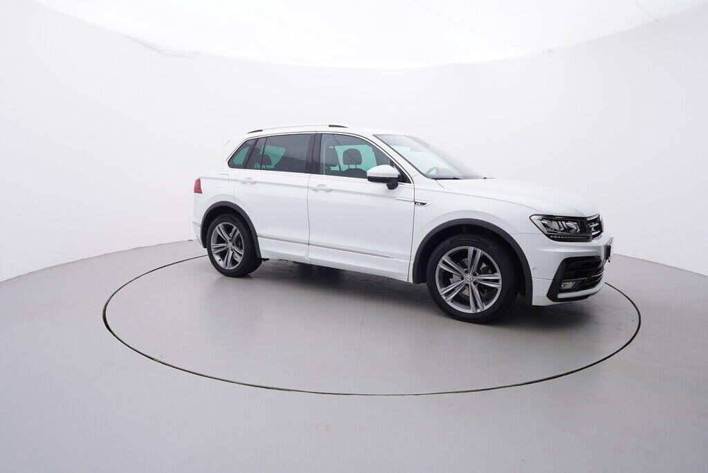 OV190V08569_16.webp_TIGUAN R-line 1.5 TSI 110 kW automat