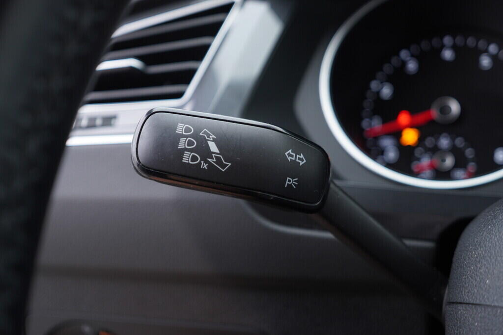 OV190V08569_24.webp_TIGUAN R-line 1.5 TSI 110 kW automat