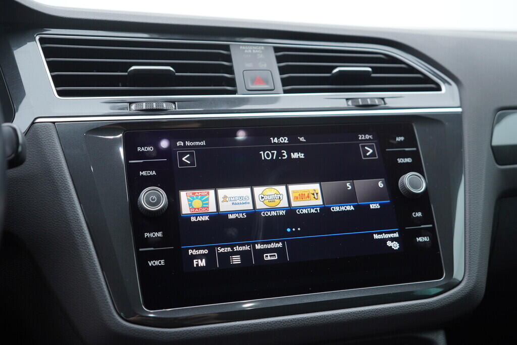 OV190V08569_29.webp_TIGUAN R-line 1.5 TSI 110 kW automat