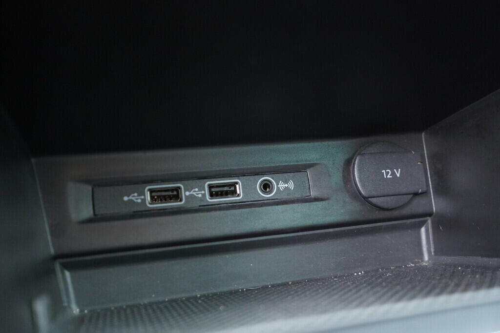 OV190V08569_32.webp_TIGUAN R-line 1.5 TSI 110 kW automat