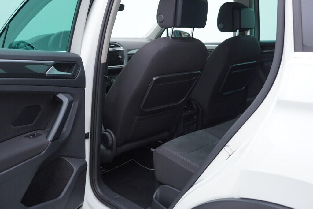OV190V08569_34.webp_TIGUAN R-line 1.5 TSI 110 kW automat