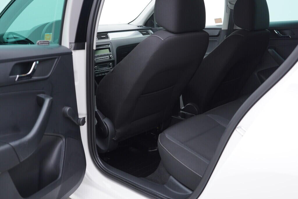 OV190V08588_32.webp_RAPID Elegance 1.2 TSI 77 kW manuál