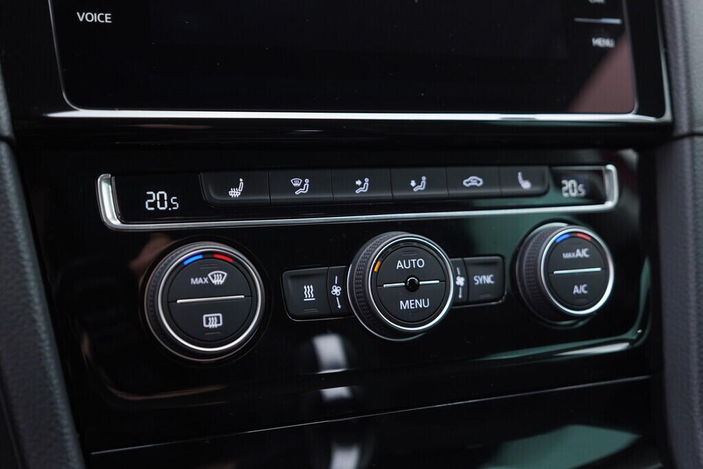 OV190V08591_31.webp_GOLF Highline 1.4 TSI 110 kW automat