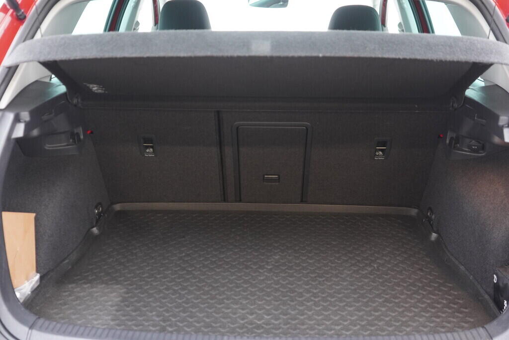OV190V08591_36.webp_GOLF Highline 1.4 TSI 110 kW automat