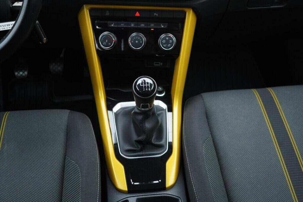 OV190V08592_33.webp_T-ROC Style 1.0 TSI 85 kW manuál