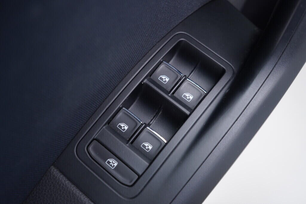 OV190V08593_20.webp_ATECA Style 1.0 TSI 85 kW manuál