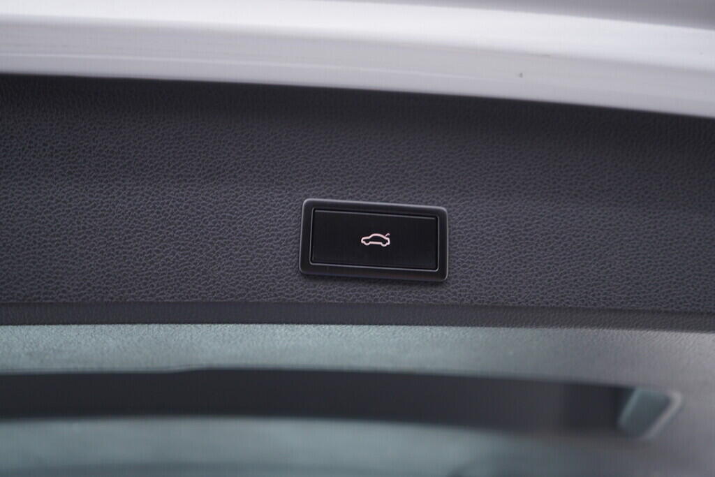 OV190V08593_47.webp_ATECA Style 1.0 TSI 85 kW manuál