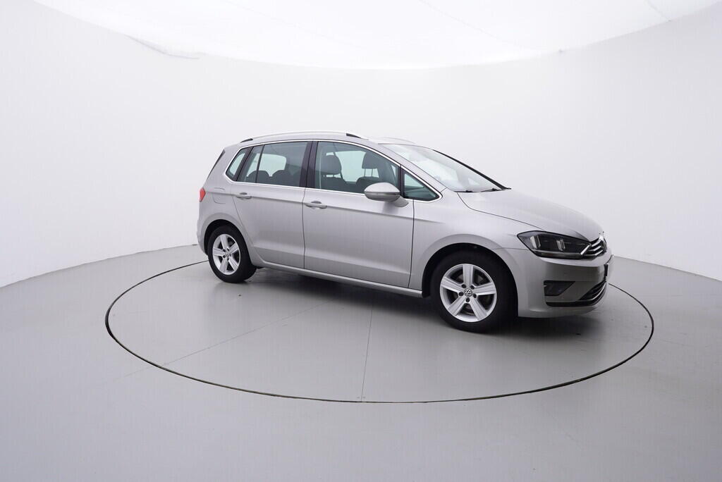 OV190V08595_16.webp_GOLF SPORTSVAN Highline 1.4 TSI 110 kW manuál