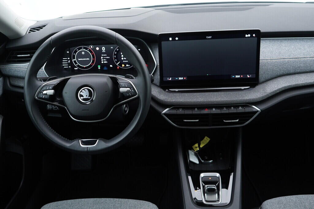 OV190V08597_28.webp_OCTAVIA Top Selection 2.0 TDI 110 kW automat, DPH