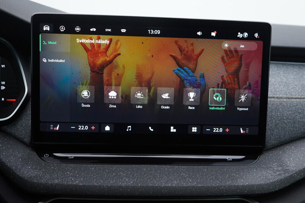 OV190V08597_34.webp_OCTAVIA Top Selection 2.0 TDI 110 kW automat, DPH