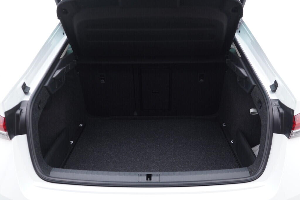 OV190V08597_42.webp_OCTAVIA Top Selection 2.0 TDI 110 kW automat, DPH