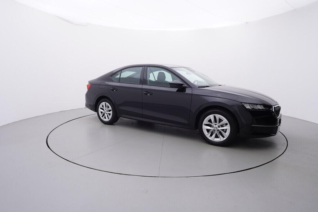 OV190V08599_16.webp_OCTAVIA Selection 1.5 TSI 110 kW manuál, DPH