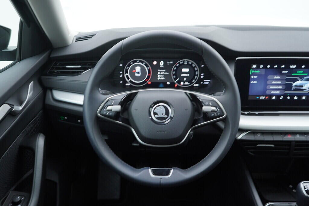 OV190V08599_26.webp_OCTAVIA Selection 1.5 TSI 110 kW manuál, DPH