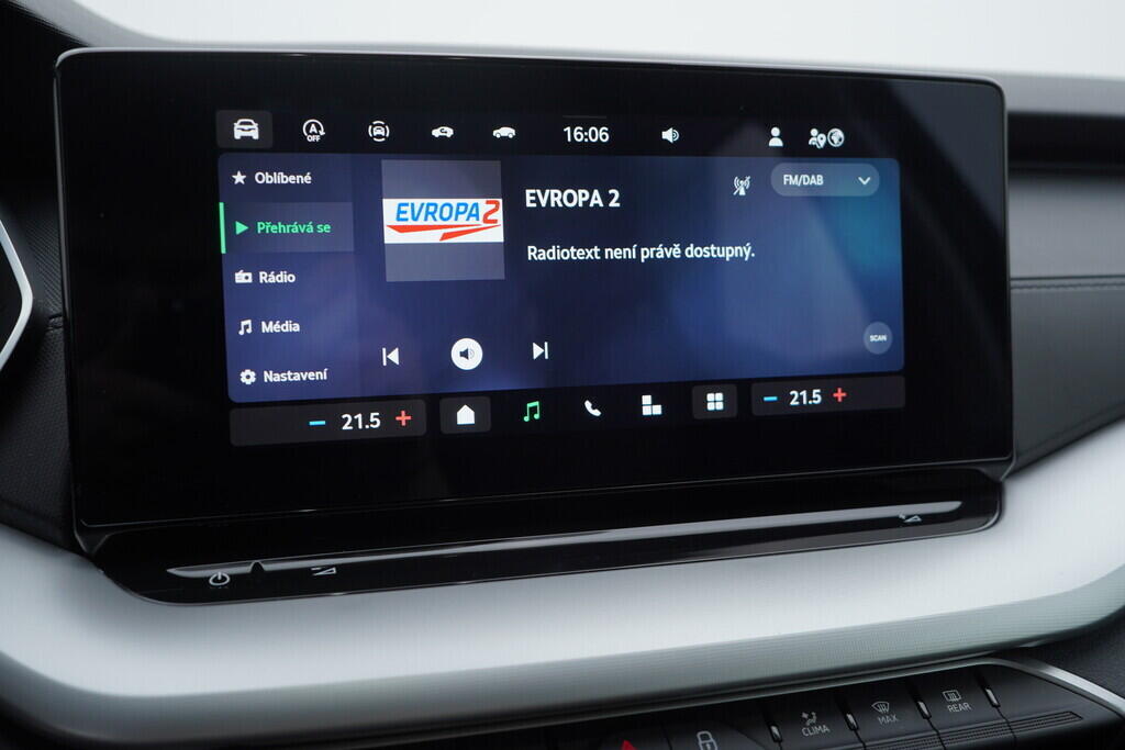 OV190V08599_28.webp_OCTAVIA Selection 1.5 TSI 110 kW manuál, DPH