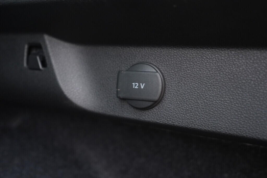 OV190V08600_38.webp_SCALA Monte Carlo 1.5 TSI 110 kW automat, DPH