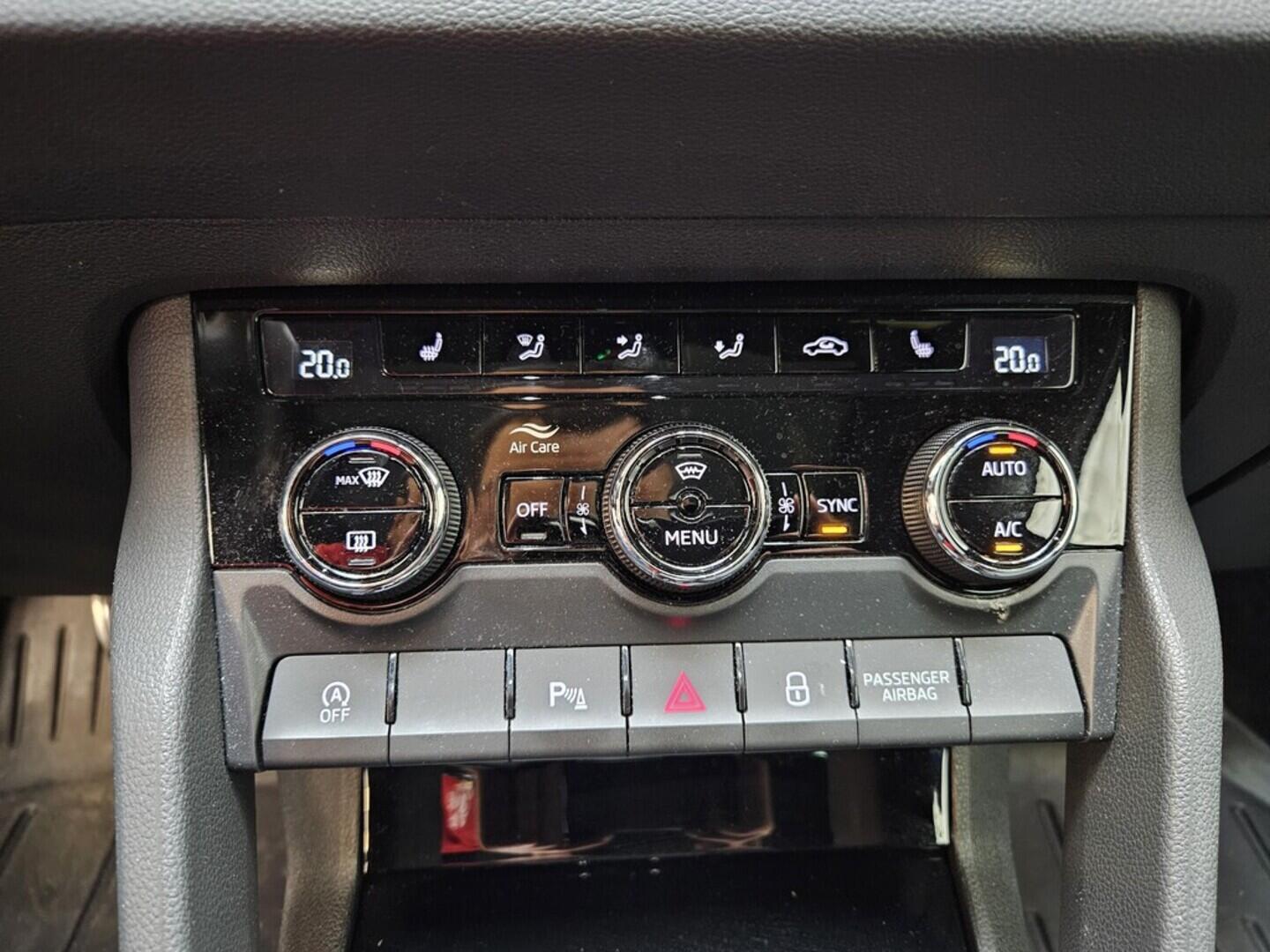 OV190V08614_23.webp_KAROQ SportLine 1.5 TSI 110 kW automat