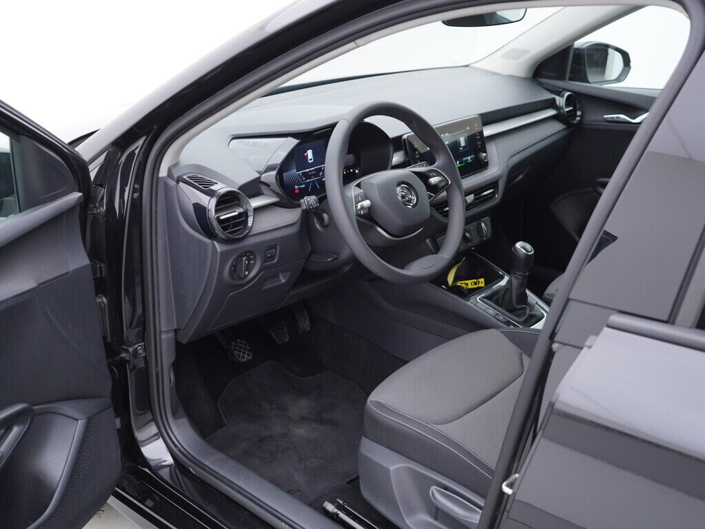 OV190V08616_18.webp_FABIA Selection 1.0 MPI 59 kW manuál, DPH