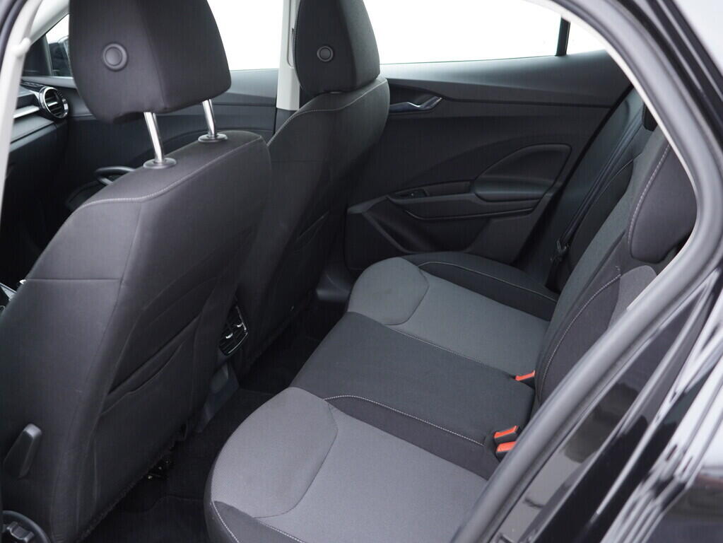 OV190V08616_36.webp_FABIA Selection 1.0 MPI 59 kW manuál, DPH