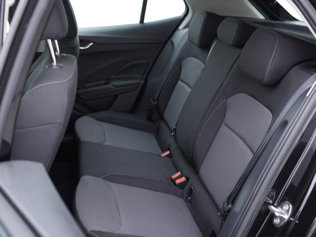 OV190V08616_38.webp_FABIA Selection 1.0 MPI 59 kW manuál, DPH