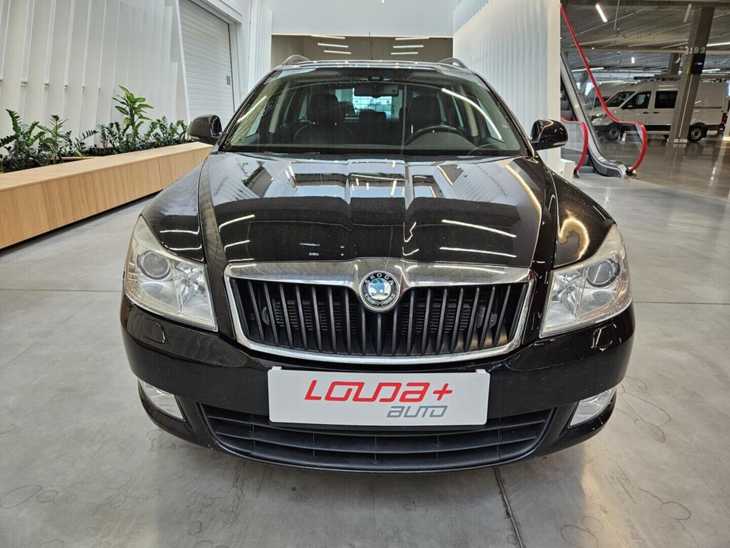 OV190V08620_13.webp_OCTAVIA Elegance 1.2 TSI 77 kW manuál