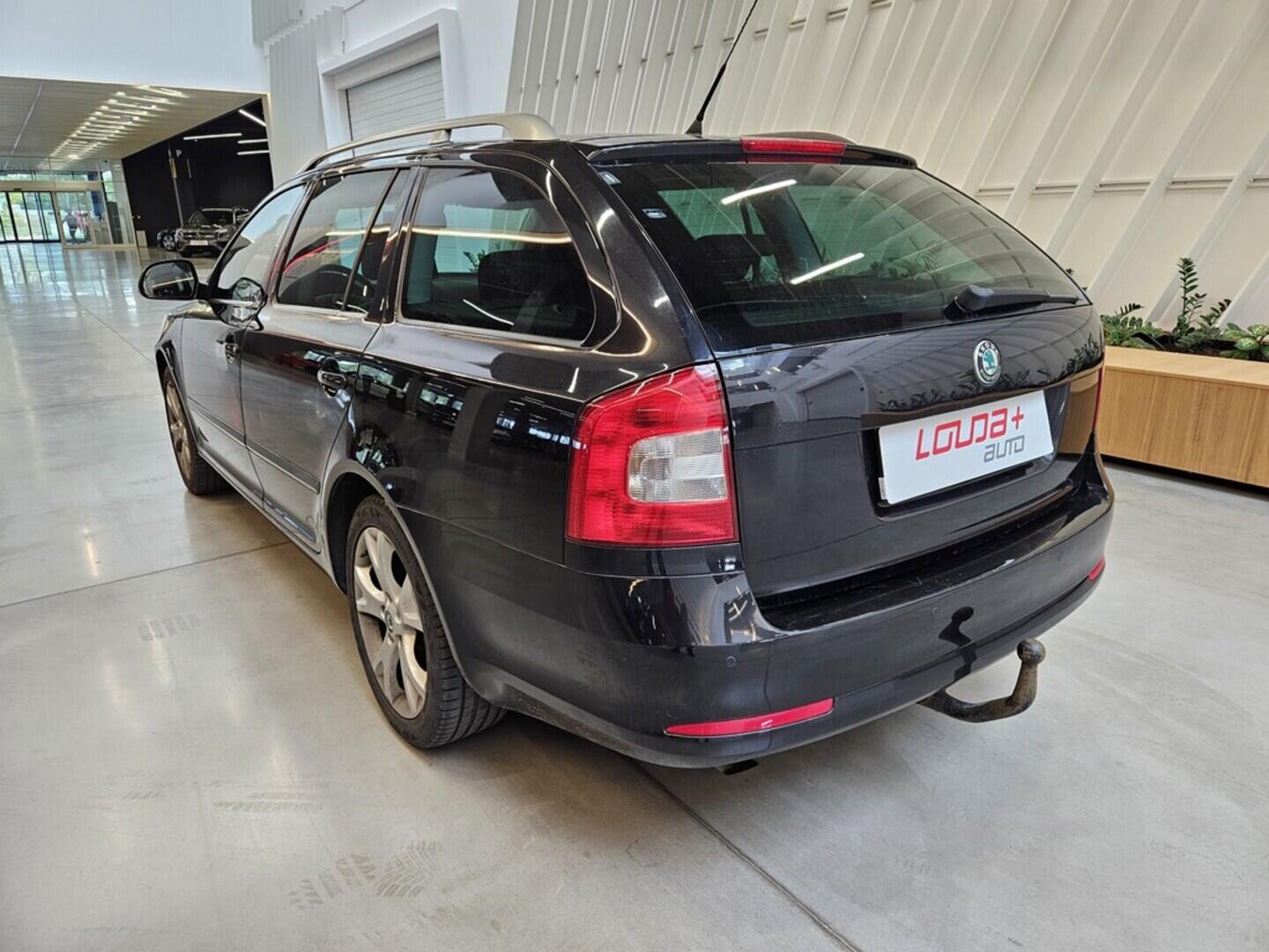 OV190V08620_15.webp_OCTAVIA Elegance 1.2 TSI 77 kW manuál