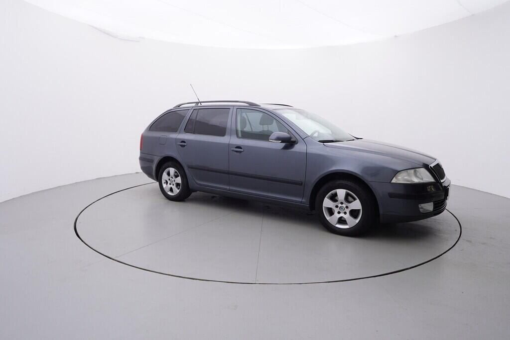 OV190V08621_16.webp_OCTAVIA Elegance 1.9 TDI 77 kW manuál