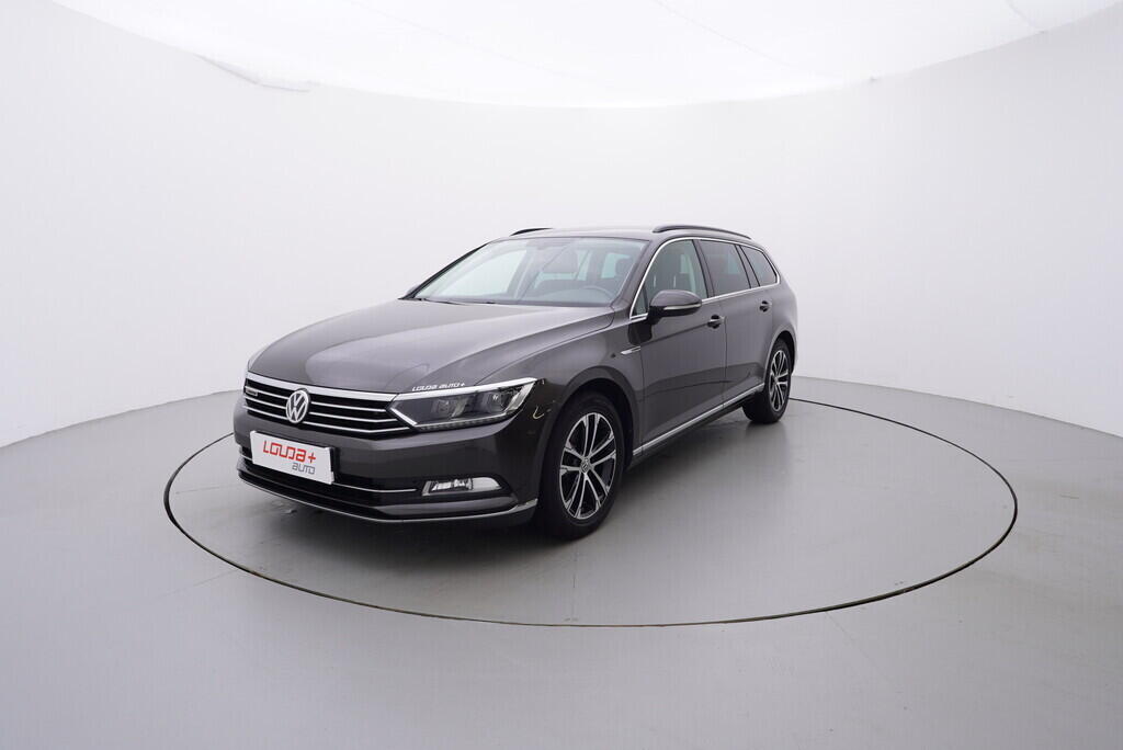 OV190V08623_10.webp_PASSAT VARIANT Comfortline 2.0 TDI 140 kW automat