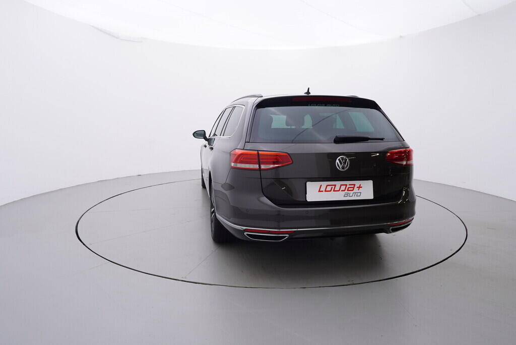 OV190V08623_13.webp_PASSAT VARIANT Comfortline 2.0 TDI 140 kW automat