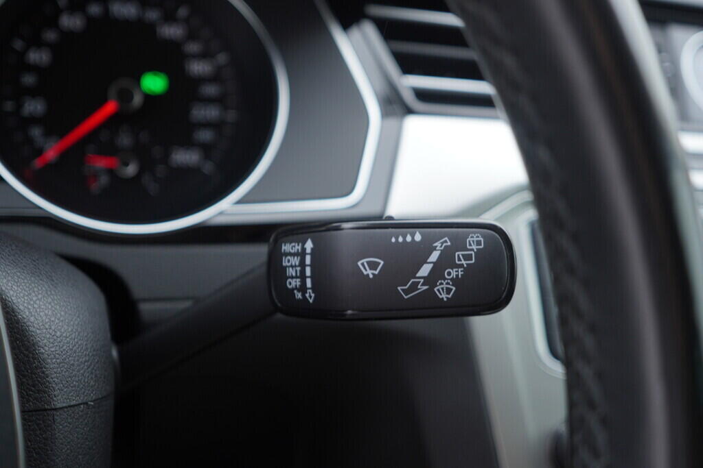 OV190V08623_25.webp_PASSAT VARIANT Comfortline 2.0 TDI 140 kW automat