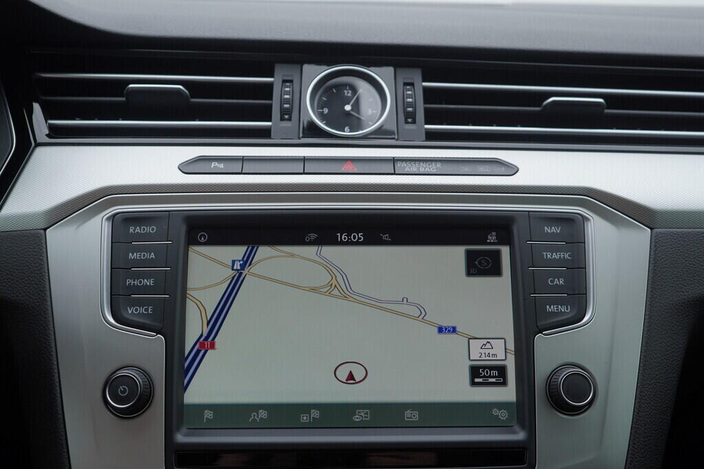 OV190V08623_34.webp_PASSAT VARIANT Comfortline 2.0 TDI 140 kW automat