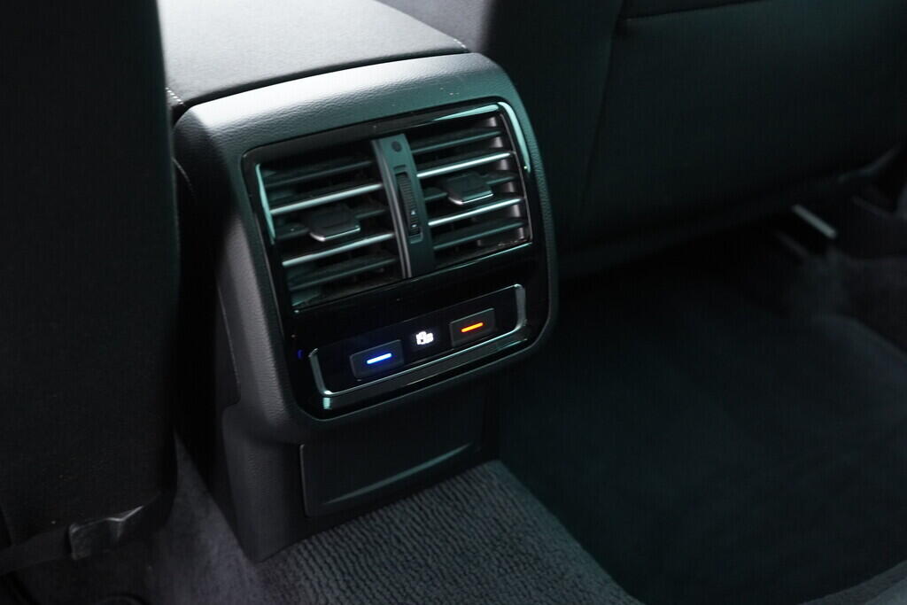 OV190V08623_40.webp_PASSAT VARIANT Comfortline 2.0 TDI 140 kW automat