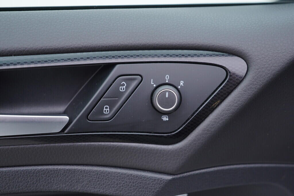 OV190V08625_21.webp_GOLF VARIANT Highline 1.4 TSI 92 kW automat