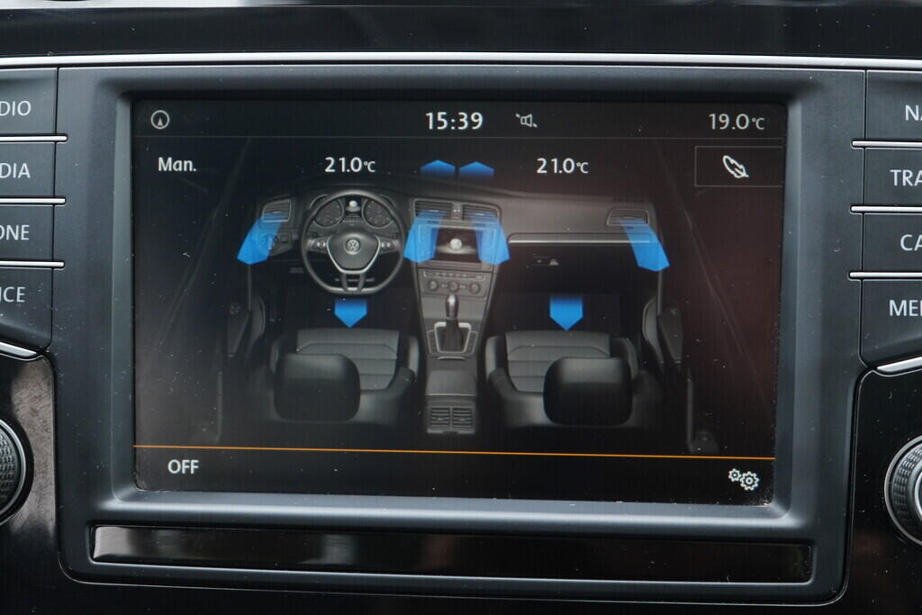 OV190V08625_32.webp_GOLF VARIANT Highline 1.4 TSI 92 kW automat