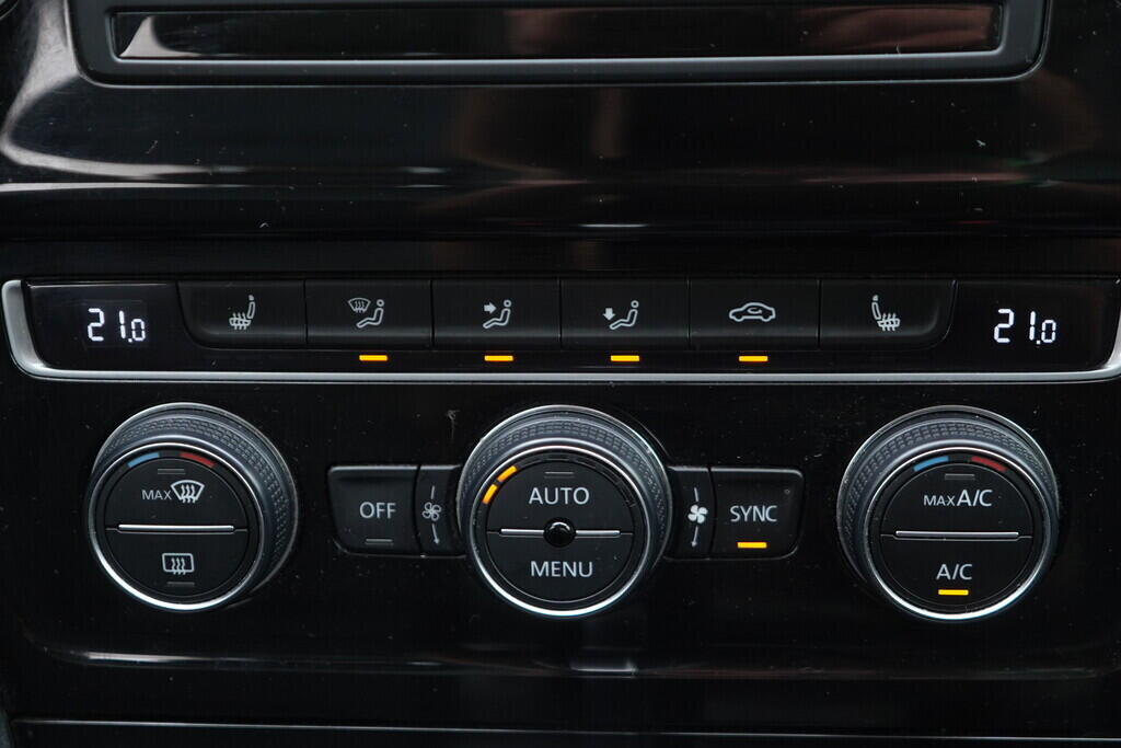 OV190V08625_34.webp_GOLF VARIANT Highline 1.4 TSI 92 kW automat