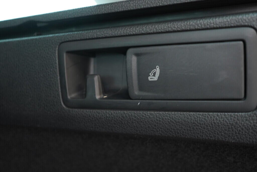 OV190V08625_41.webp_GOLF VARIANT Highline 1.4 TSI 92 kW automat