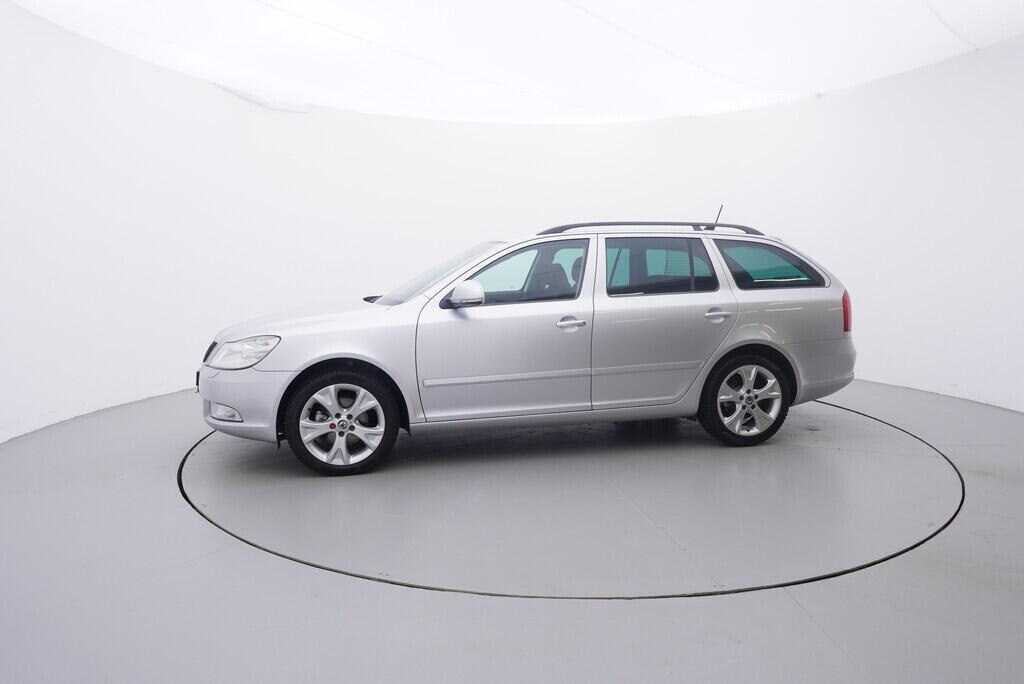 OV190V08626_11.webp_OCTAVIA Elegance 2.0 TDI 103 kW automat