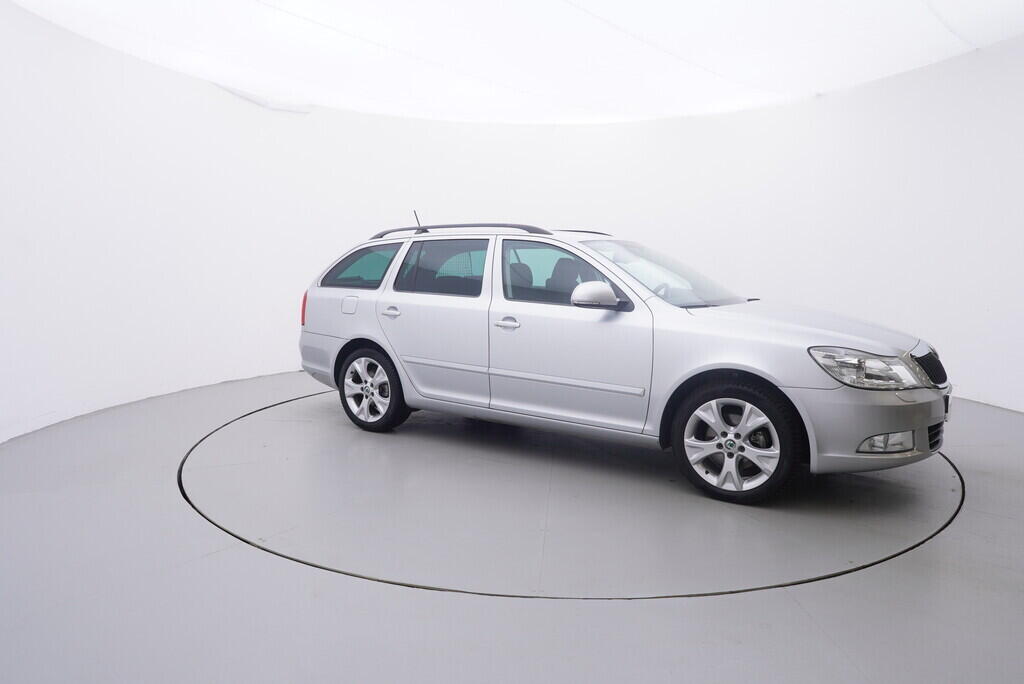 OV190V08626_16.webp_OCTAVIA Elegance 2.0 TDI 103 kW automat