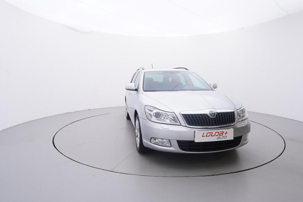 OV190V08626_17.webp_OCTAVIA Elegance 2.0 TDI 103 kW automat