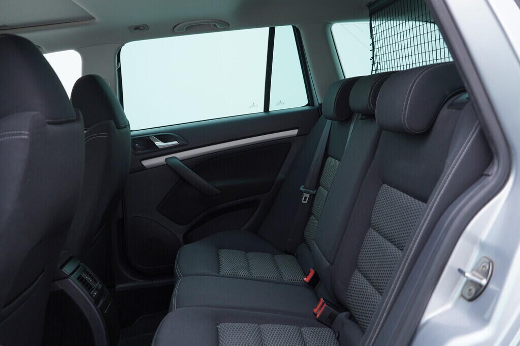 OV190V08626_36.webp_OCTAVIA Elegance 2.0 TDI 103 kW automat