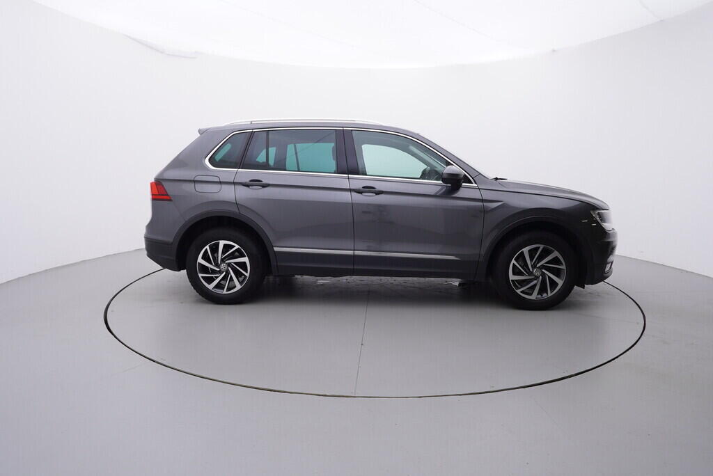 OV190V08627_15.webp_TIGUAN Sound 2.0 TSI 132 kW automat