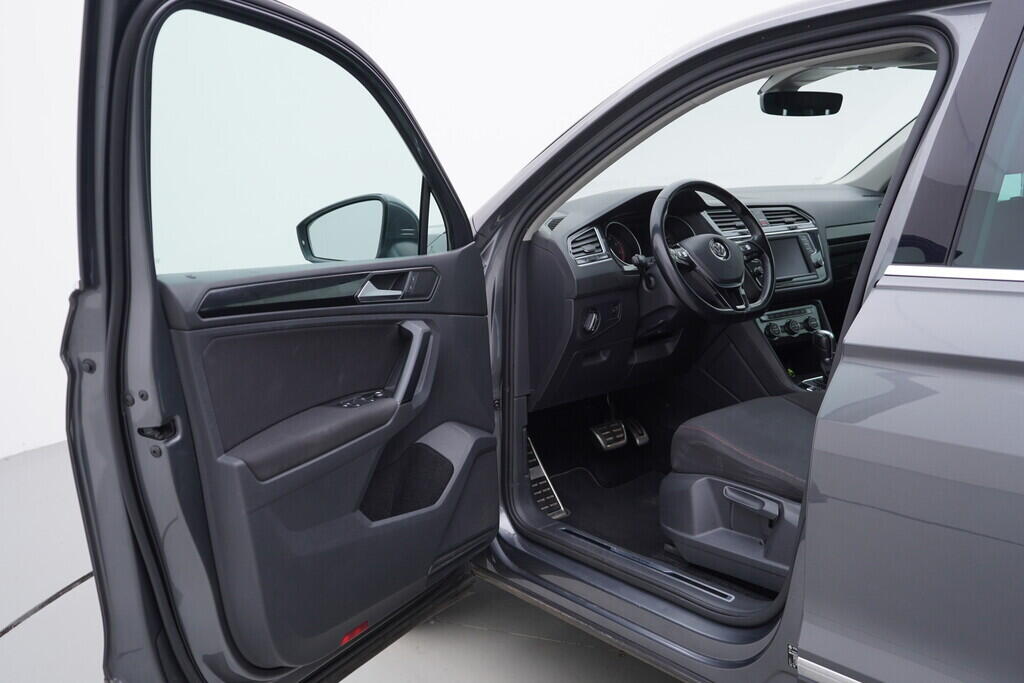 OV190V08627_18.webp_TIGUAN Sound 2.0 TSI 132 kW automat