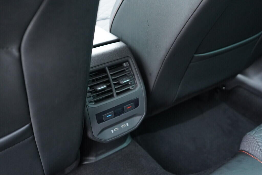 OV190V08628_35.webp_LEON ST FR 2.0 TDI 110 kW automat