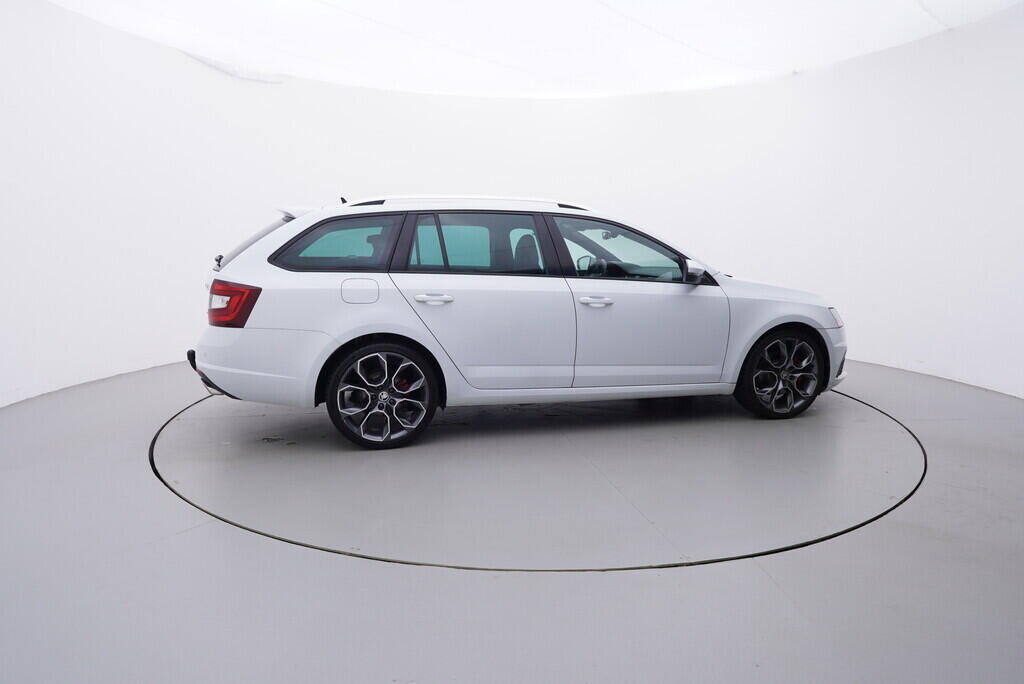 OV190V08629_11.webp_OCTAVIA RS 2.0 TDI 135 kW automat