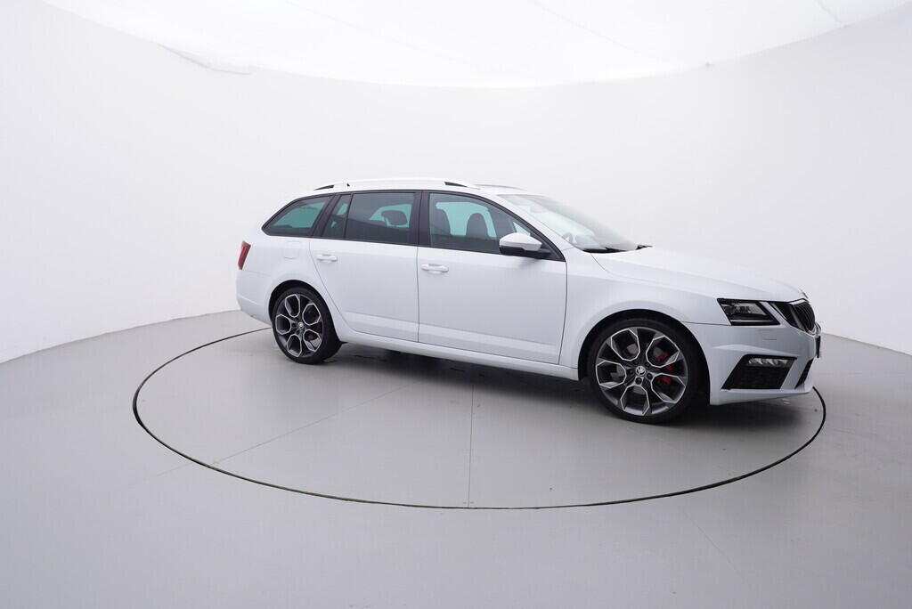 OV190V08629_12.webp_OCTAVIA RS 2.0 TDI 135 kW automat