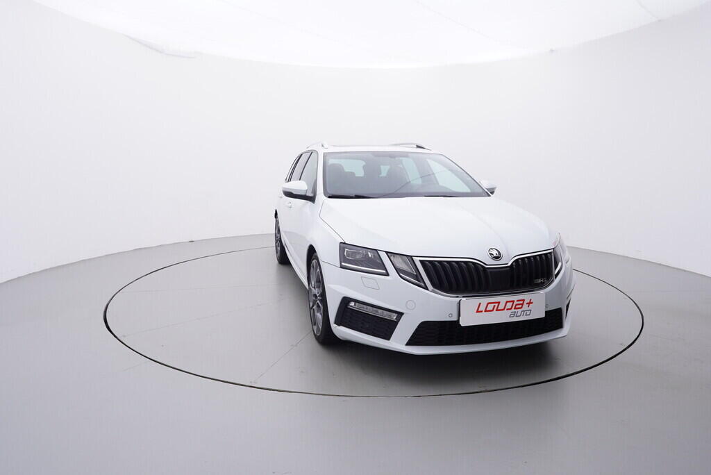 OV190V08629_13.webp_OCTAVIA RS 2.0 TDI 135 kW automat